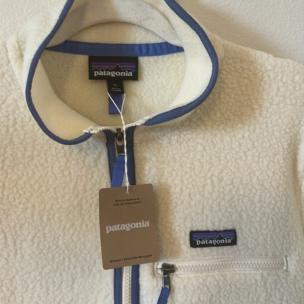 NWT.PATAGONIA.SIZE XL..Cream Fleece with Blue Accents - Picture 5 of 14
